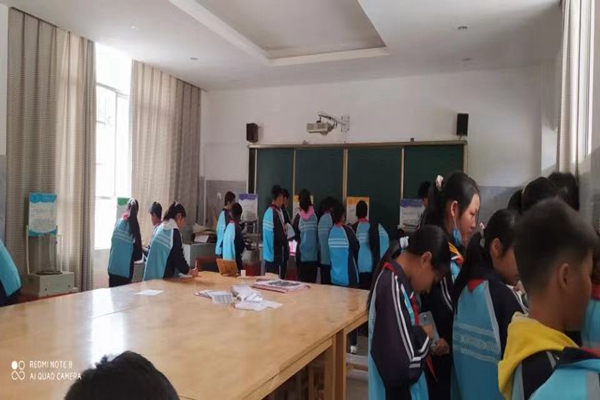 松新镇小学体验现场.jpg